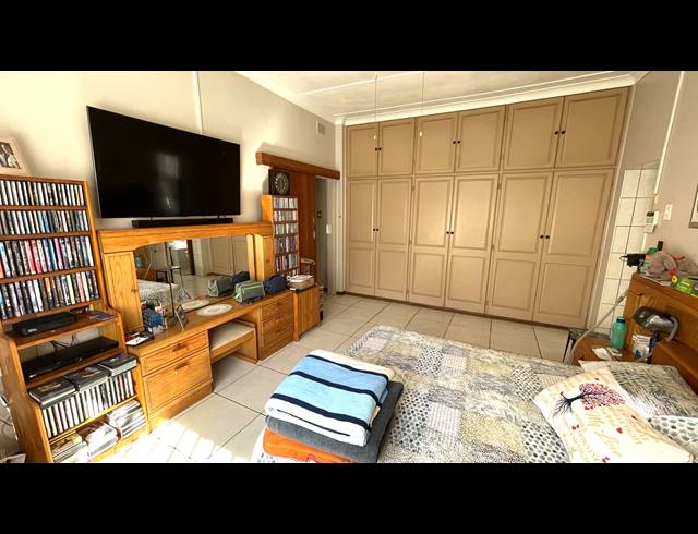 3 BEDROOM HOUSE FOR SALE IN LYTTELTON MANOR